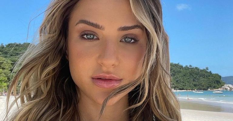 Tchau loiro! Gabi Martins radicaliza visual e aparece morena: ”Gostaram?”