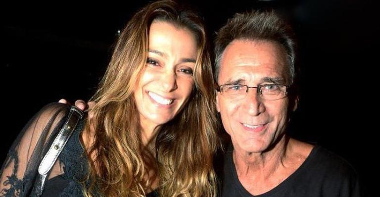 Mônica Martelli celebra vacinação de Herson Capri: ”Momento tão especial pra família”