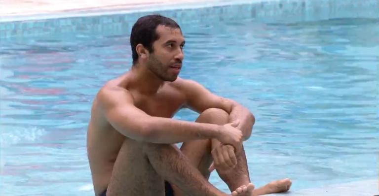 BBB21: Gilberto analisa paredão e revela: ”Acho que está entre Fiuk e Arthur”