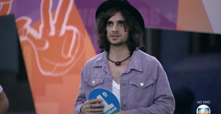 BBB21: Após climão ao vivo, Fiuk revela desconforto com pressão de Tiago Leifert: ”Eu bati mesmo!”