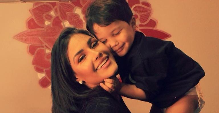 Flay posta vídeo com o filho e se declara: ”A vida dessa criança mudou minha forma de ver o mundo”