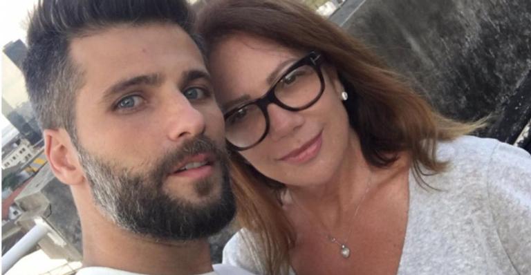 Mãe de Giovanna Ewbank emociona ao parabenizar Bruno Gagliasso: ”É a alegria da família”