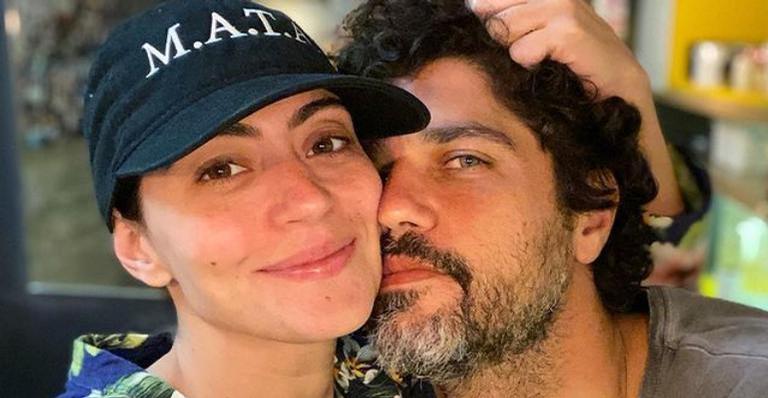 Carol Castro compartilha sequência de cliques com Bruno Cabrerizo: ”Já te disse que te amo hoje?”