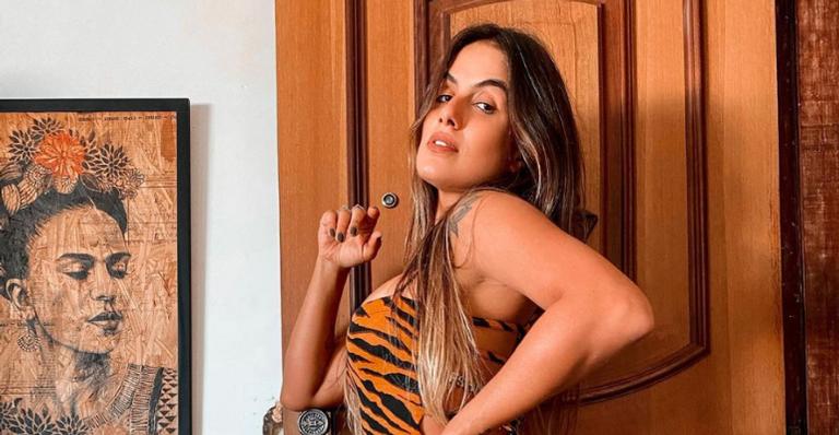 Ex-BBB Carol Peixinho arranca suspiros dos fãs com carão impecável: ”Deusa”