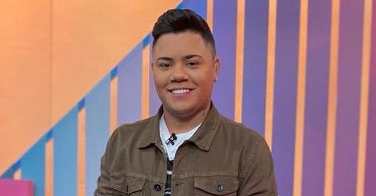 Felipe Araújo mostra participação de Thais em seu clipe e manda recado após eliminação