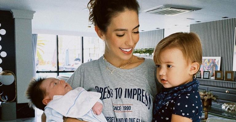 Gabi Brandt exibe amizade dos filhos, Davi e Henri, e fãs se derretem: ”Que amor”