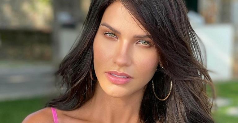 De top e legging, Andressa Suita mostra rotina intensa de exercícios e brinca: ”Botox indo embora”