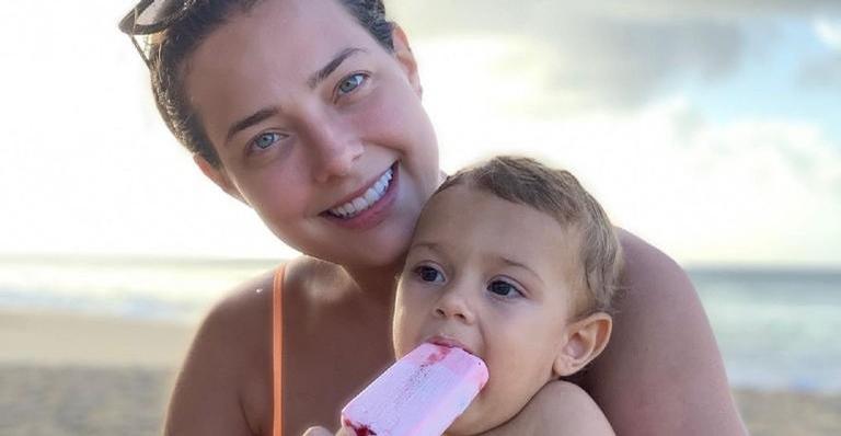 Carol Dantas compartilha clique encantador do filho, Valentin: ”É muita fofura”