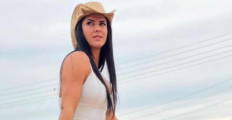 Graciele Lacerda encanta ao resgatar lindos cliques: ”Deu até saudade de me arrumar!”