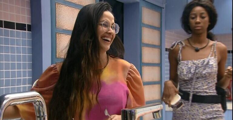 BBB21: Após dormir com Fiuk, Juliette brinca com cantor: ”Estava solto que nem arroz”