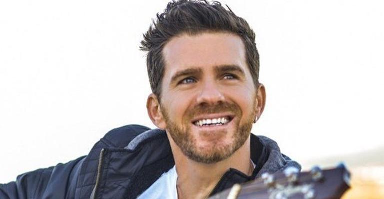 Sertanejo Maicon surpreende ao revelar que vive com bala alojada na cabeça há 20 anos