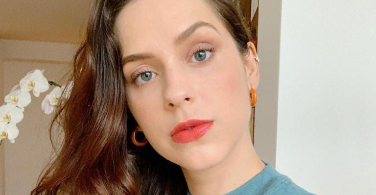 Sophia Abrahão surge malhando ao lado de seus pets: ”Companhia no treino”