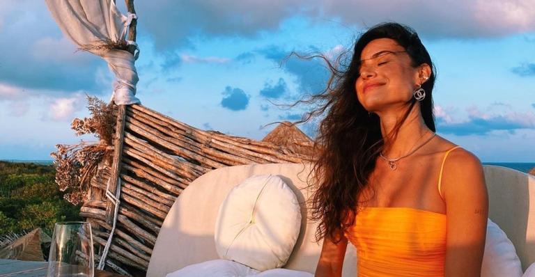 Thaila Ayala encanta ao posar em meio à floresta no México: ”Uma fada”