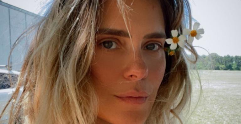 Carolina Dieckmann compartilha linda reflexão ao curtir sua tarde de sábado