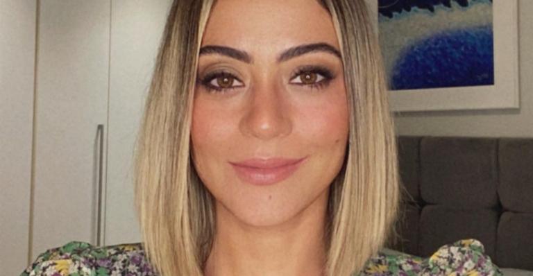 Carol Castro posa em cachoeira e para tudo com corpão: ”Vitamina D”