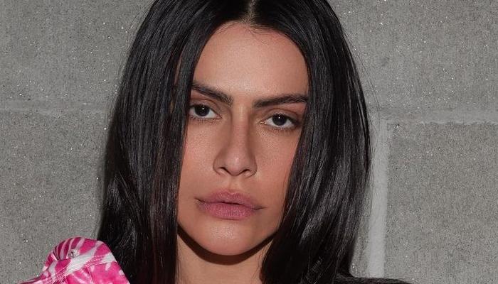 Cleo toma banho em ducha com biquíni fininho mínimo e corpão se destaca: ”Espetáculo”