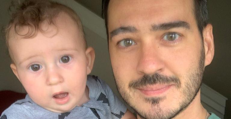 Marcos Veras posa coladinho com o filho, Davi e se derrete: ”Chameguin”