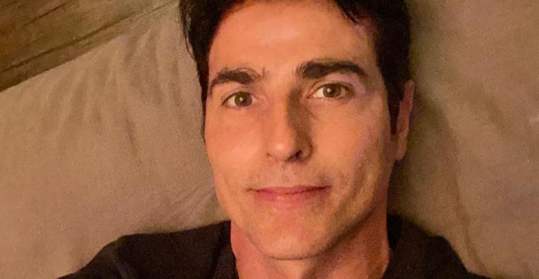 Reynaldo Gianecchini celebra volta de ‘Da Cor do Pecado’ com lembranças da novela: ”Ô turma boa”