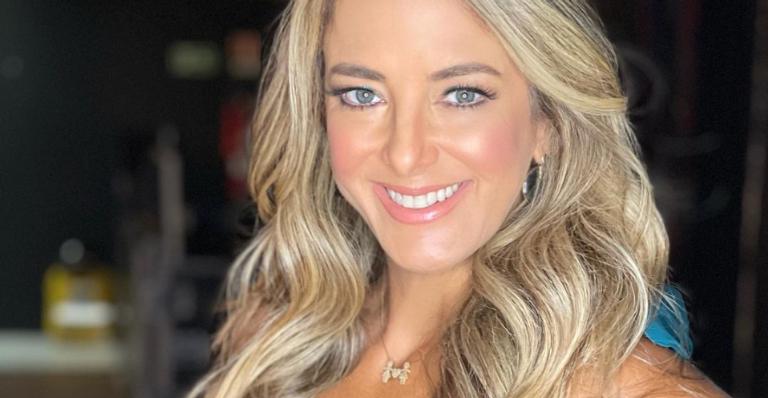Ticiane Pinheiro aposta em look de arrasar e fãs elogiam escolha: ”Maravilhosa”
