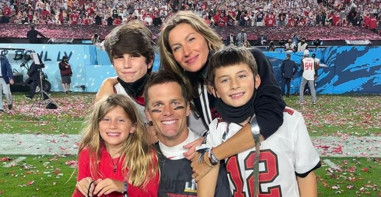 Gisele Bündchen encanta ao mostrar habilidades da filha na cozinha: ”Super chef Vivi”