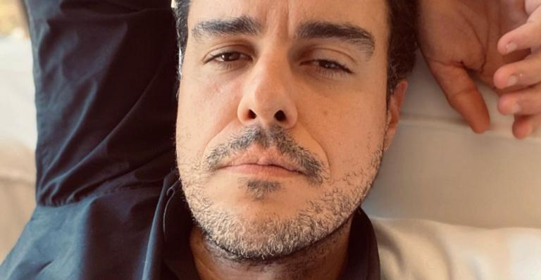 Joaquim Lopes surge deitado com a filha e web não se aguenta: ”Muito amor envolvido”