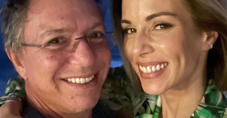Em clima de TBT, Ana Furtado relembra clique com Boninho: ”Dois jovens estilosos”