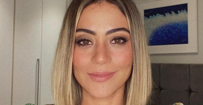 Carol Castro emana positividade ao posar sorridente: ”Tudo isso vai passar”