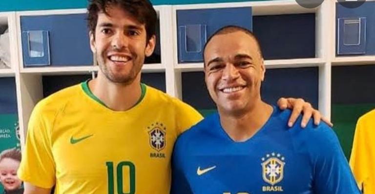 Denilson comemora aniversário de Kaká: ”Você é diferenciado”