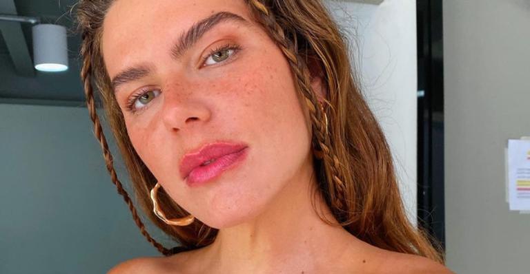 Mariana Goldfarb surge estudando na reta final da faculdade: ”Quem vos fala é uma futura nutri”