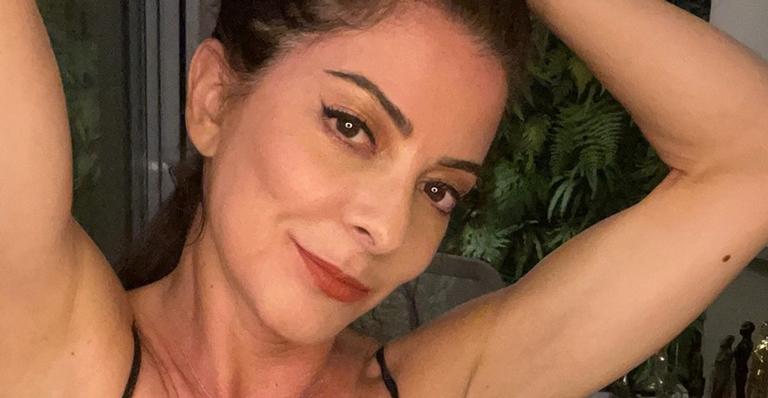 Ana Paula Padrão deixa pernão de fora em lindo clique e é elogiada: ”Maravilhosa”