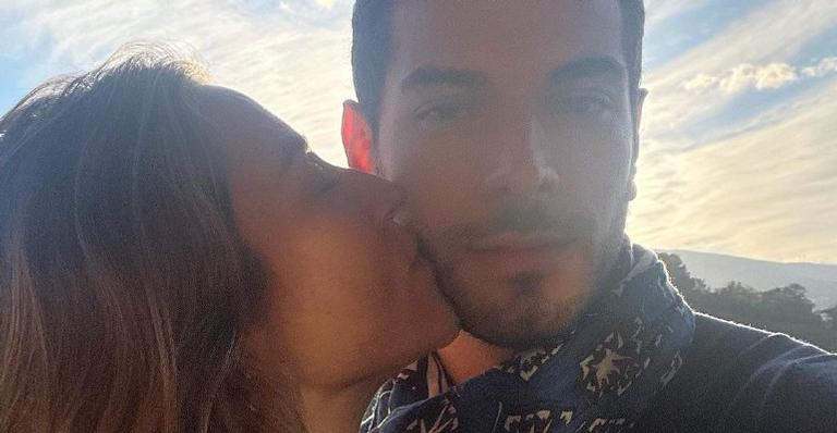 Luana Piovani comemora 6 meses com o namorado: ”Vida em amor”