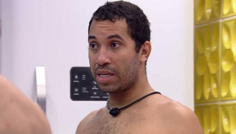 BBB21: Gilberto diz que está com medo do Paredão e dispara: ”Viih deve ter uma torcida forte!”