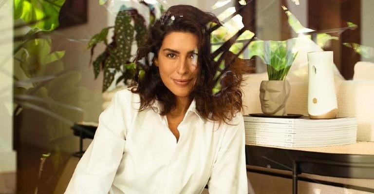 Fernanda Paes Leme arranca gargalhadas ao ”ilustrar” a segunda-feira