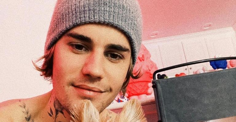 Justin Bieber é detonado na web após aderir novo penteado: ”Não aprendeu nada”