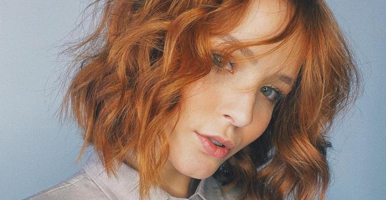 Larissa Manoela entrega tudo com ensaio conceitual e fãs elogiam: ”Perfeita!”