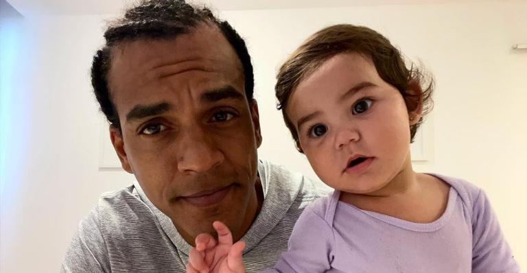 Marcello Melo Jr. comemora aniversário de um ano da filha, Maya: ”Tão especial cada momento”