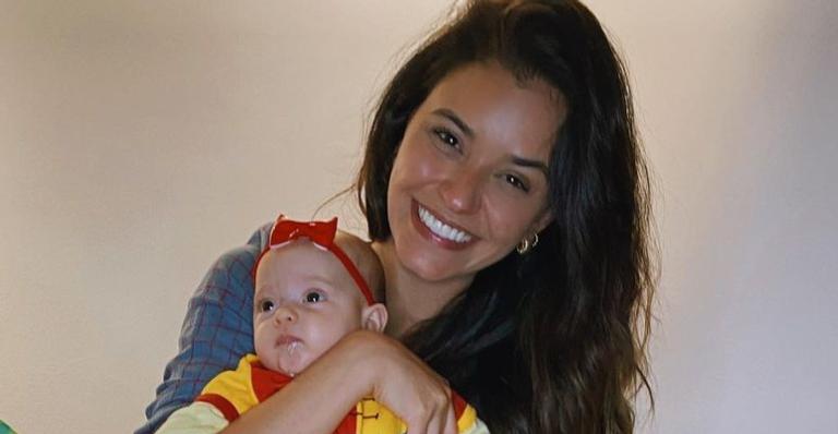 Talita Younan derrete a web com cliques fofíssimos da filha, Isabel: ”Boneca mais linda”