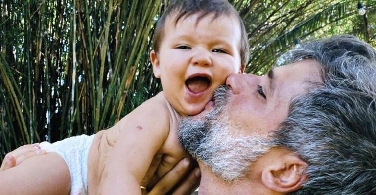 Bruno Gagliasso publica sequência de cliques do filho, Zyan, e se derrete: ”Como faz?”