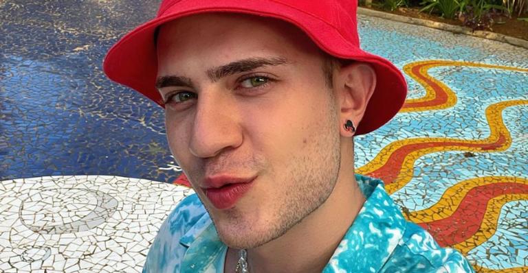 Leo Picon surge mergulhando em Fernando de Noronha e web reage: ”Procurando Leo”