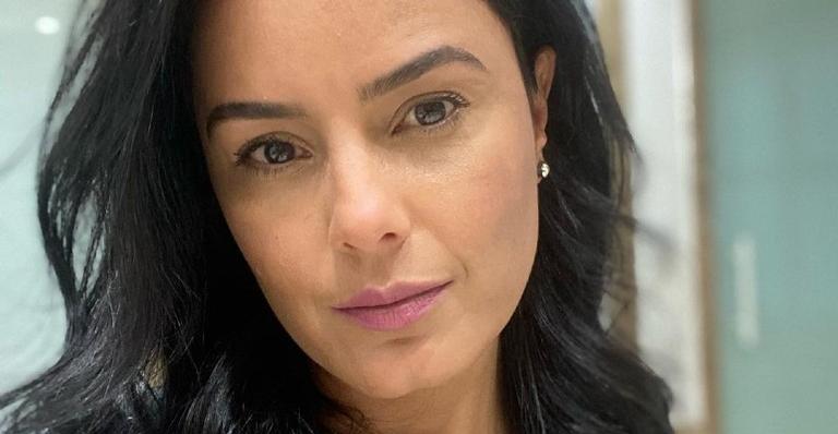Luciele Di Camargo diverte a web ao aparecer toda arrumada para ir ao banco: ”Evento do dia”