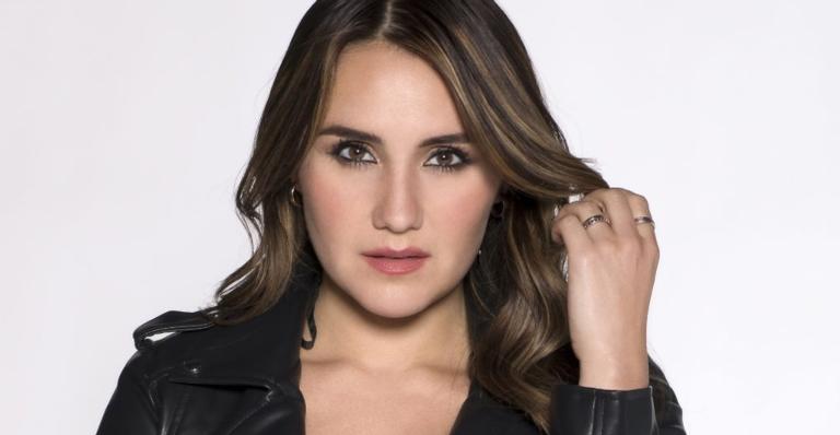 Dulce Maria fala sobre o seu protagonismo na série Falsa Identidad na Netflix