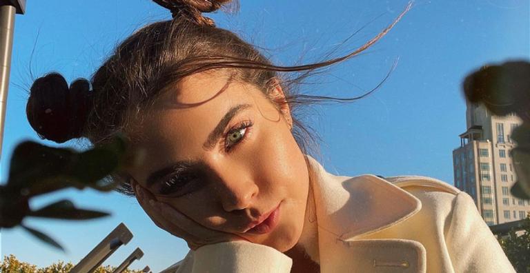Jade Picon ostenta bolsa grifada no valor de R$19 mil e impressiona web