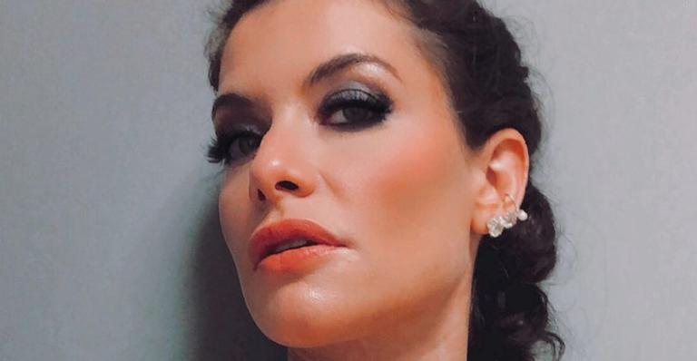 Alinne Moraes posa para clique romântico com o marido, Mauro Lima