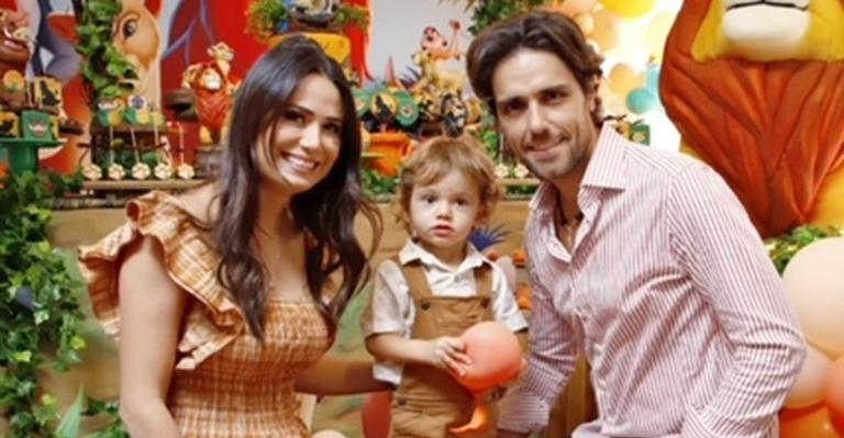 Com tema do Rei Leão, Thiago Arancam e Aline Frare celebram dois anos do filho, Francisco