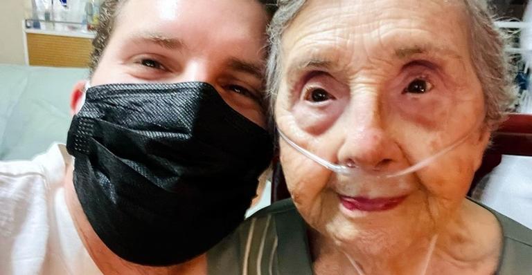 Thiago Fragoso comemora 97 anos da avó: ”Grato por te ter na minha vida”