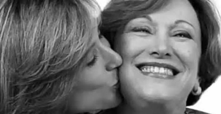 Beth Goulart publica vídeo emocionante ao lado da mãe, Nicette Bruno: ”Ame cada vez mais”