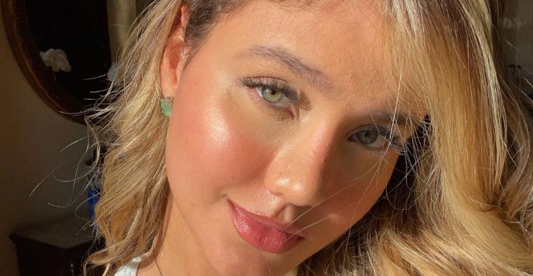 Biah Rodrigues encanta ao comparar clique atual com da sua infância: ”Sempre linda”