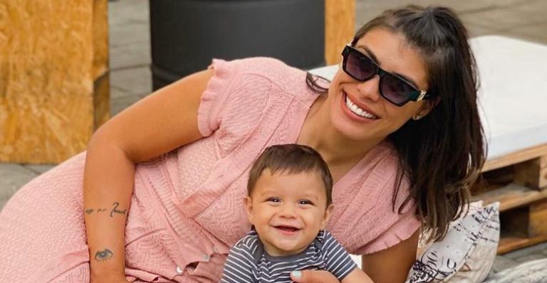 Franciele Grossi se derrete ao acordar com beijinho do filho, Erico: ”Só por que eu amo”