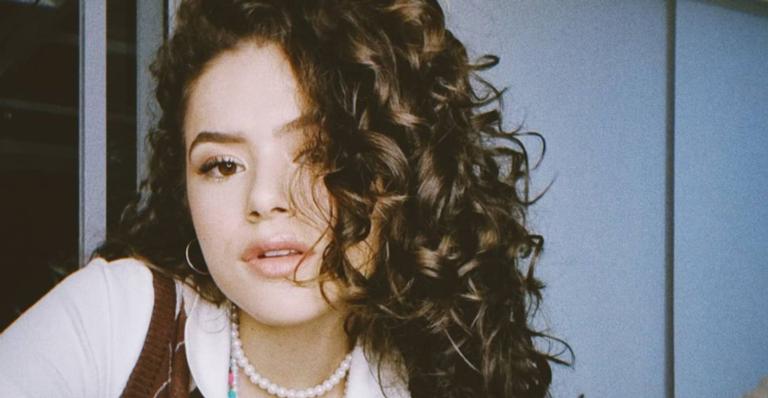 Maisa arranca elogios de fãs ao posar com look estiloso de inverno: ”Uma vibe perfeitinha”