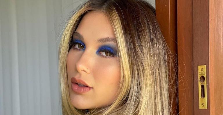 Grávida, Virginia Fonseca exibe barrigão ao posar de biquíni laranja e recebe elogios: ”Perfeição”